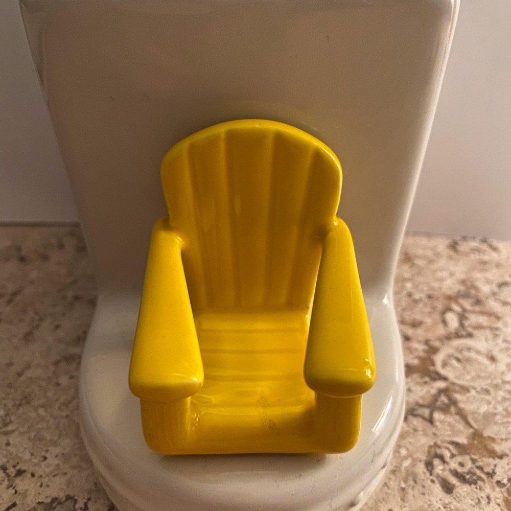 RETIRED -rare find -NORA FLEMING YELLOW CHAIR mini